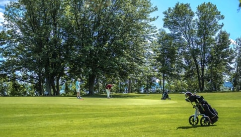 Partie de golf 18 trous pour 2 pers. incluant voiturette au Club de golf Donnacona - VALIDE EN TOUT TEMPS 